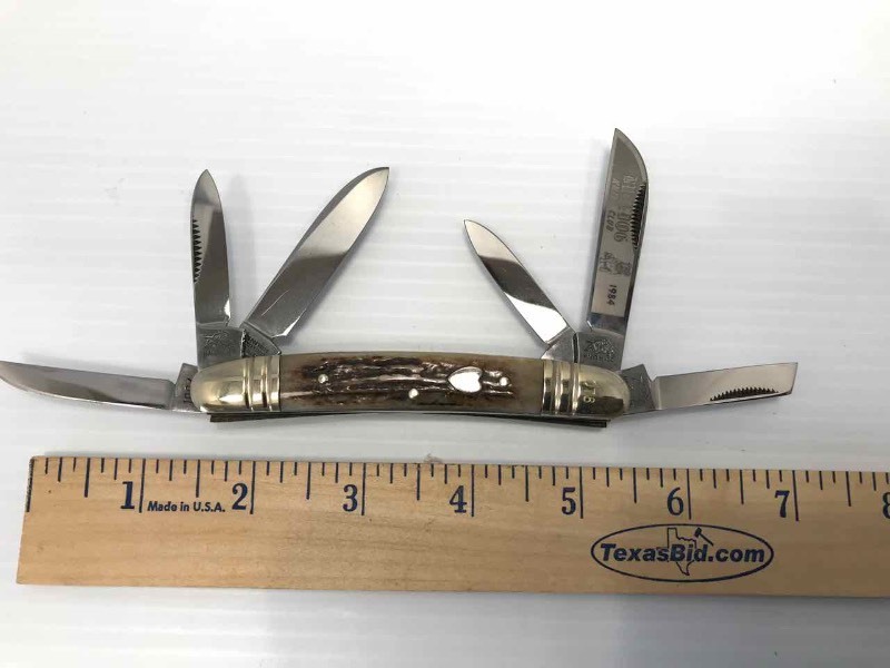 lot 348 image: Bulldog Knife  Knife Club 1984 (heart)