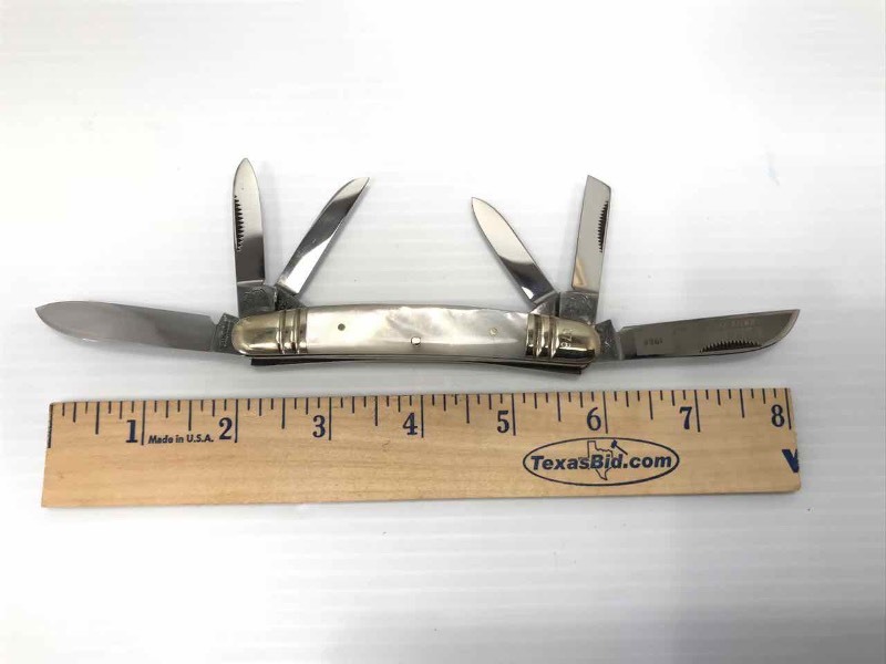 lot 349 image: Bulldog Knife  Knife Club, Mother of Pearl