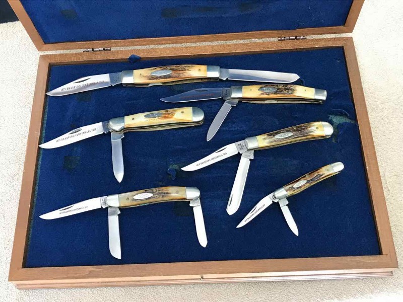 lot 366 image: Case Collectors CaseBox with (6) 1-Dot Stag Knives, 1879 Bradford Centennial 1979