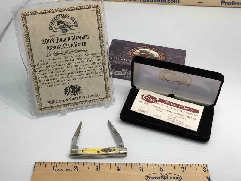 lot 375 image: Case Collectors Club  2008 Junior Member, Tiny Muskrat