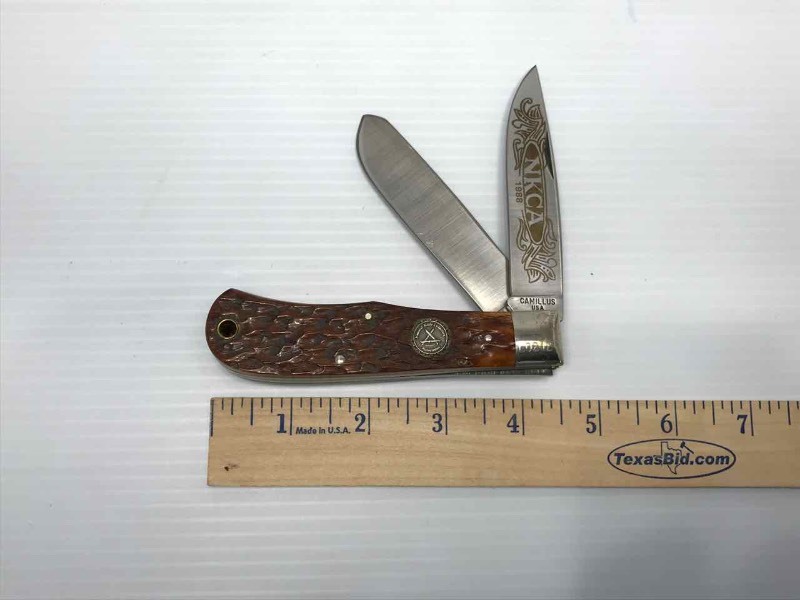 lot 413 image: NKCA Club Knife  1988 Camillus