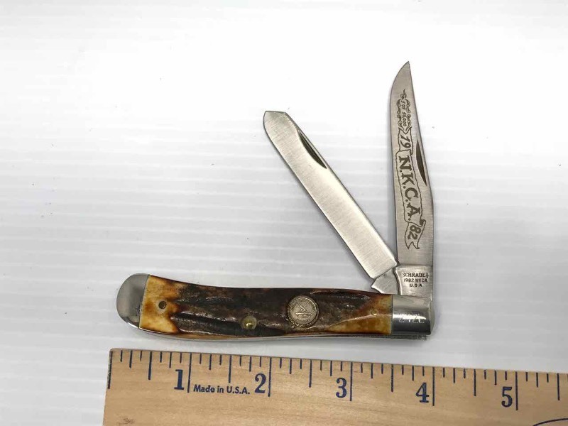 lot 416 image: NKCA Club Knife  1982 Schrade