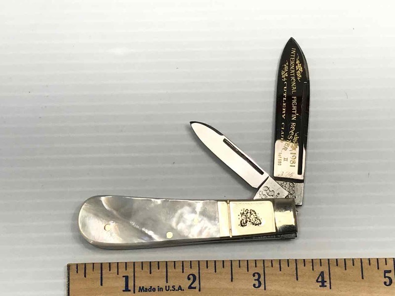 lot 423 image: Fightn Rooster Knife (Mother of Pearl)  1981 374