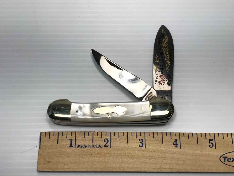 lot 442 image: Fightn Rooster Knife (Mother of Pearl)  1993 119