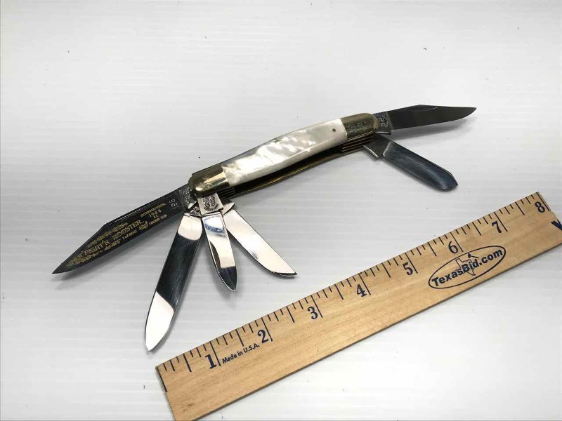lot 458 image: Fightn Rooster Knife (Mother of Pearl)  1984 II 196