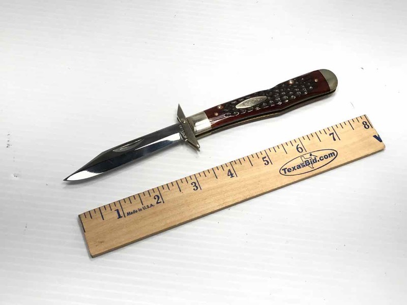 lot 478 image: Knife  Case 6111 12 L