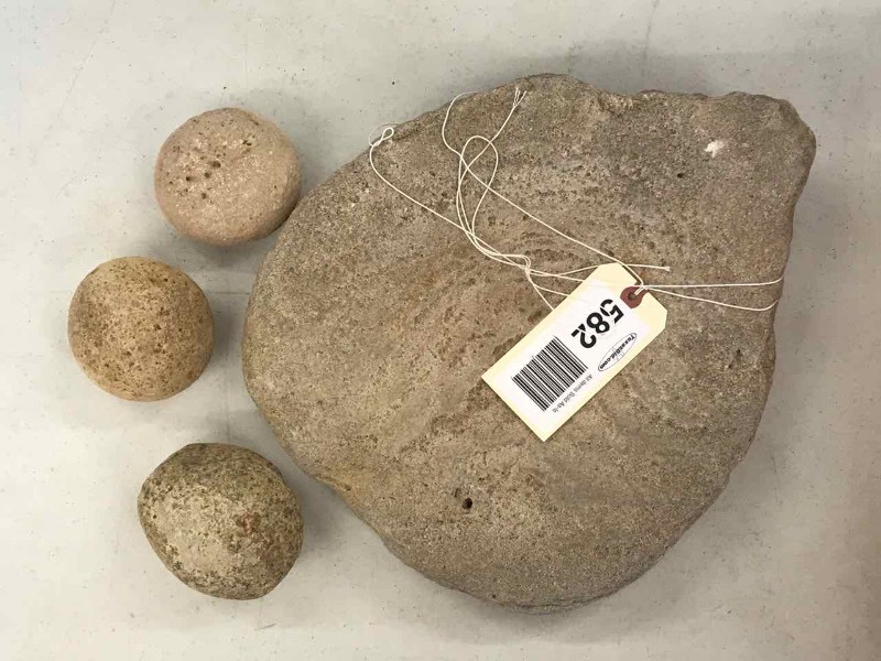 lot 582 image: (3) Manos and (1) Pestal