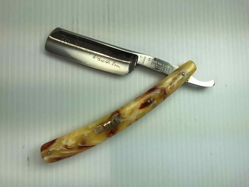 lot 731 image: Straight Razor  C. Friedr. Erns Master Wald-Solingen