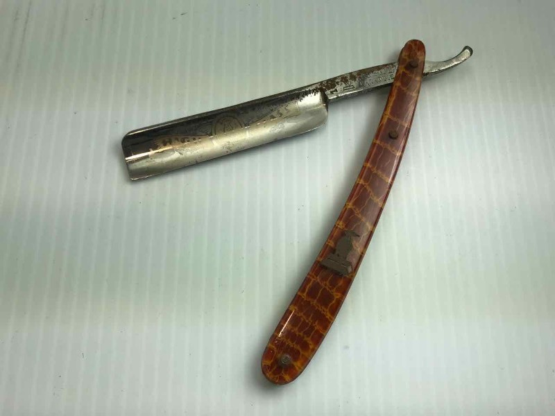 lot 748 image: Straight Razor  Ebitz Garantie High Class