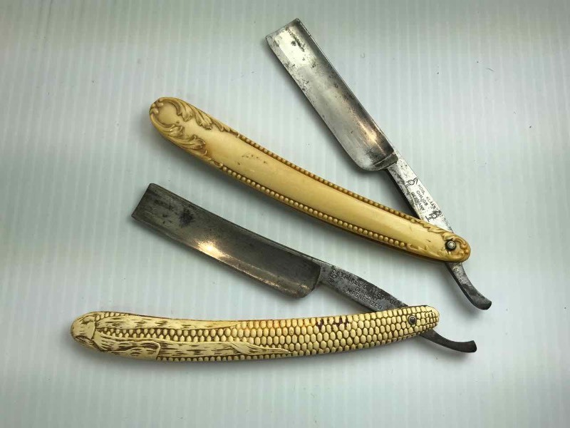 lot 760 image: (2) Straight Razors  Rob, Klaas Ohligs Germany, Yankee Cutlery Co. 062 Germany Magnetized