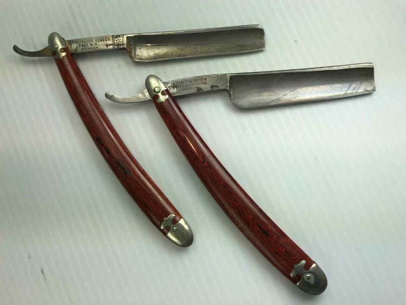 lot 770 image: (2) Straight Razors  Holzhauer & Sons,  Covalt & Smith