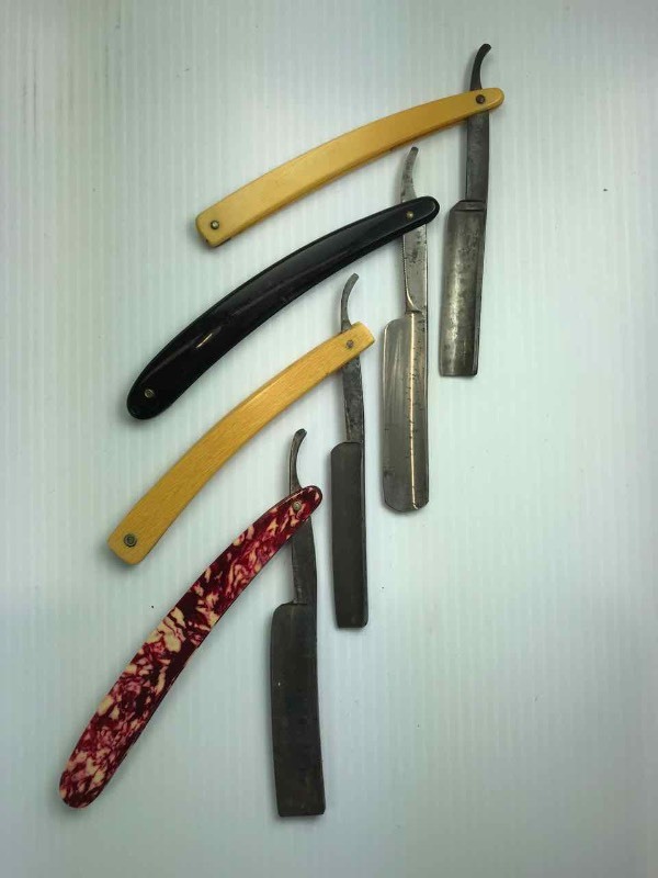 lot 778 image: (4) Straight Razors  Buergers Pet, Devon, Our Baby Wedge, C0103U2P
