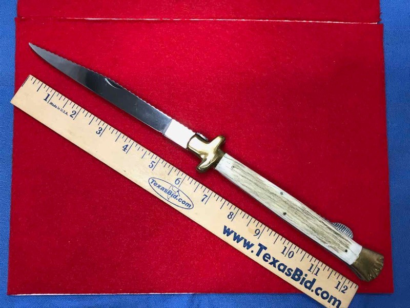 lot 510 image: Knife Lock Blade, Made in Italy