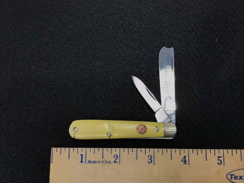 lot 548 image: Knife  Handi-Razor United Boker Solingen Germany UC 122Y 2-Blade Folder
