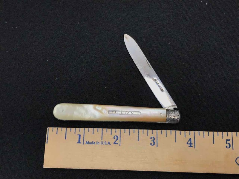 lot 564 image: Knife Antique, Mother Of Pearl  Thomas Marples, Sheffield