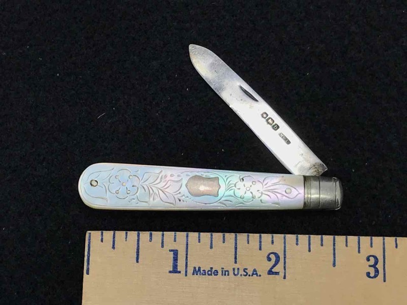 lot 569 image: Knife Antique, Mother Of Pearl  Birmingham, Henry Williamson, Single Blade