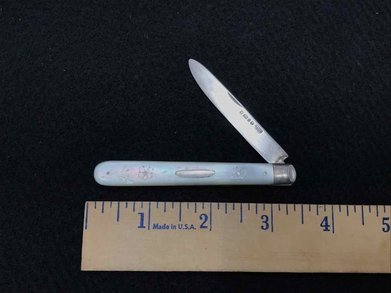 lot 577 image: Knife Antique, Mother Of Pearl  Sheffield, Cullingshaw Workback, Single Blade