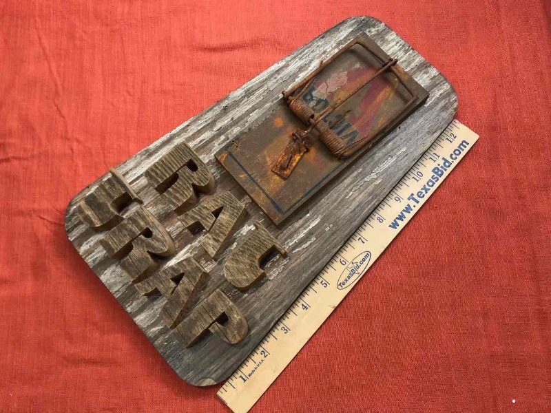 lot 675 image: Big Ol Rat Trap