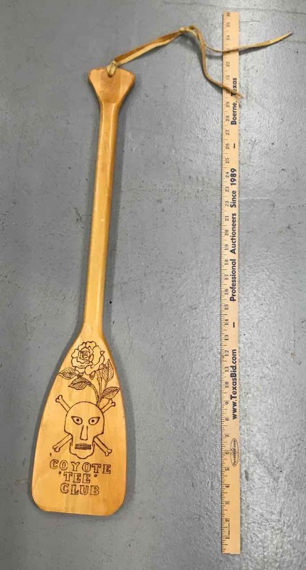 lot 697 image: Coyotre Tee Club Paddle, Wild Bill Martin