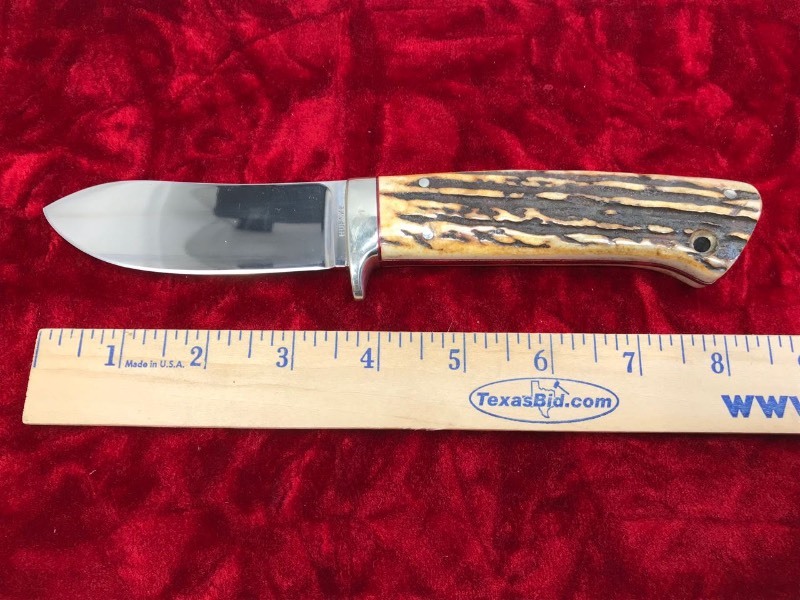 lot 113 image: Custom Knife  Maker Chubby Hueske,  Sambar Stag Handle, #180 3, approx. 8.5 in. overall