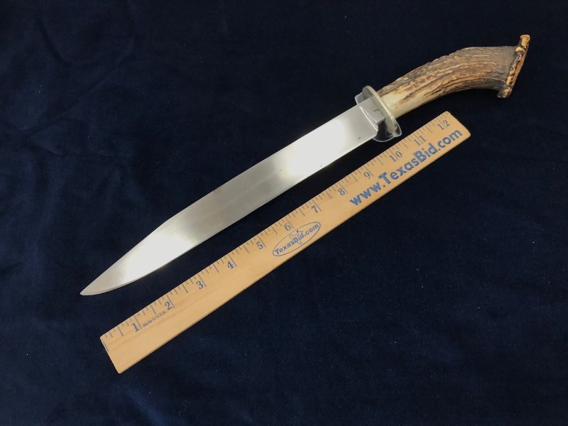 lot 136 image: Custom Knife  Lynn Edwards Journeyman Smith Bowie, Axis Deer Crown Handle, Columbia Texas