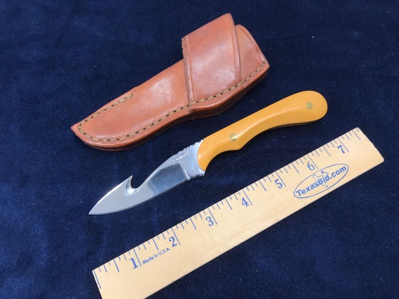 lot 147 image: Custom Knife  L.C. Finger Sharp Finger Gut Hook #630 Filework Micarta Kerrville TX