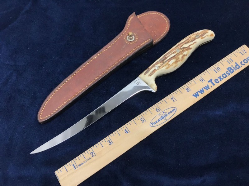 lot 155 image: Knife  Terry Callahan J.S. Fillet, Antler Handle with Sheath