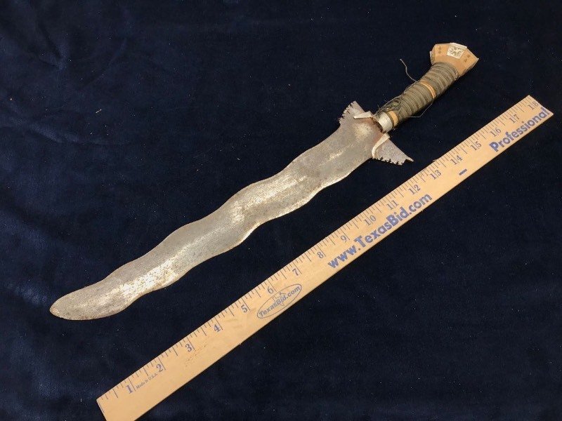 lot 163 image: Knife  Filipino Kris, Wood Handle