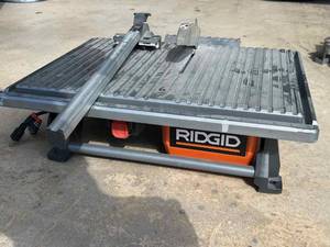 lot 6 image: Ridgid Mod. R4021 saw, 7 inch, 120 volt.