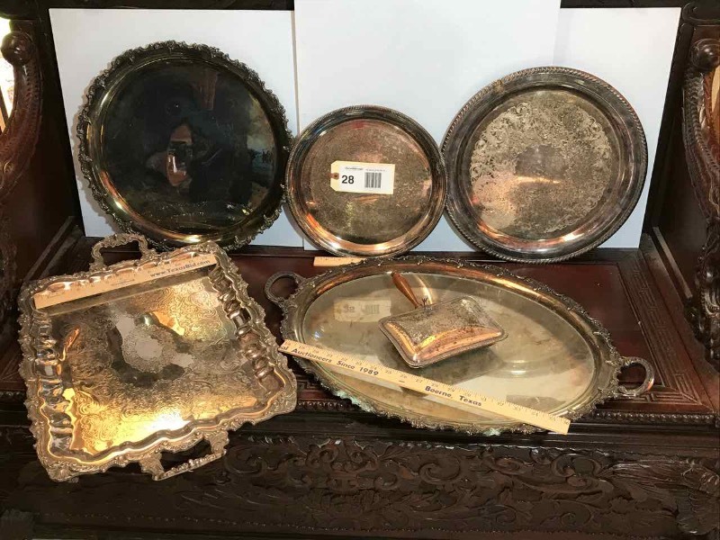 lot 28 image: Silver Plated Serving Platters & a Crumb Catcher