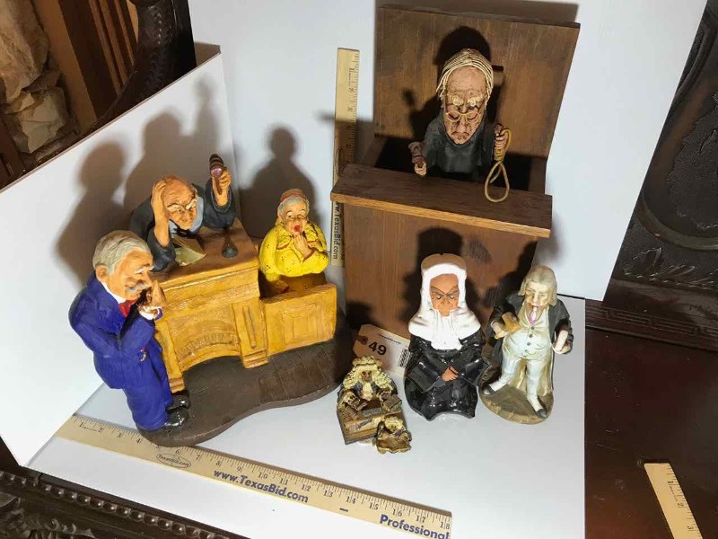 lot 49 image: (5) Figurines  Judges At The Bench