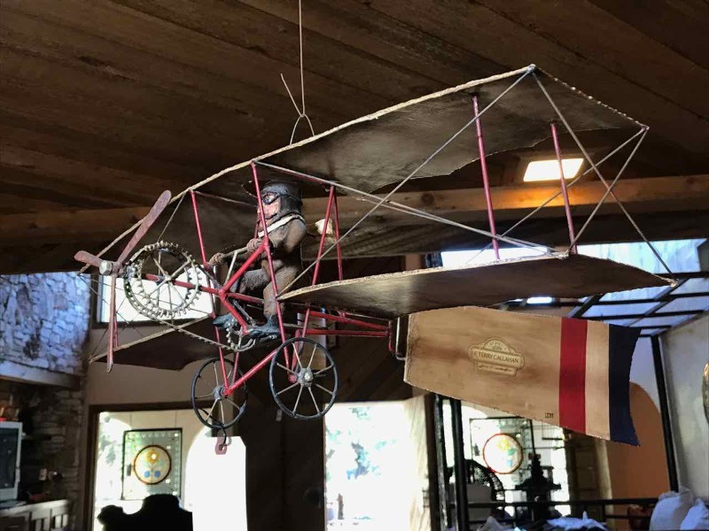 lot 98 image: Hanging Airplane Sculpture (metal)