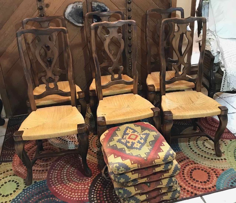 lot 125 image: (6) Rush Seat Chairs (Made in Italy)