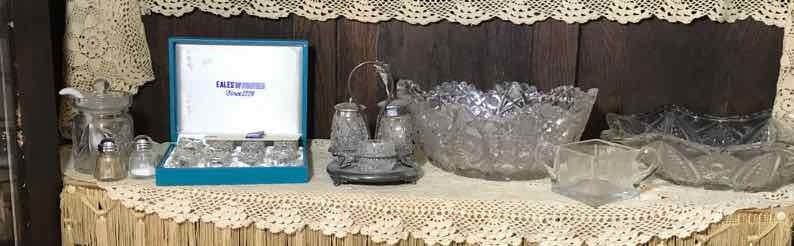 lot 128 image: Salt & Pepper, Jelly Jar, Small Cruette Set, Bowls