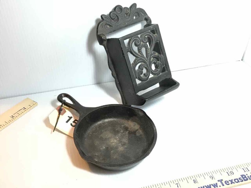 lot 151 image: (2) Cast Iron  Match Holder, Miniature Lodge Skillet