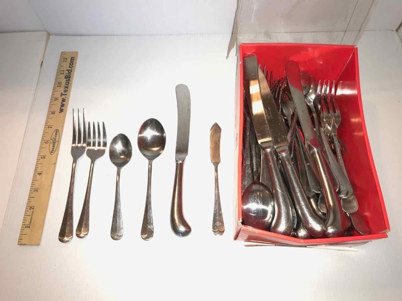 lot 178 image: Flatware
