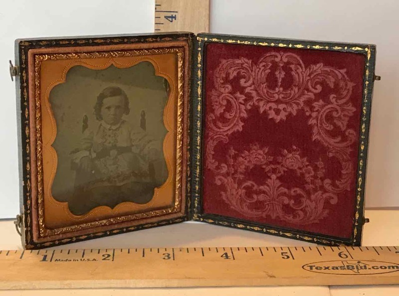 lot 432 image: Antique Photo Negative Between Glass in Leather Case