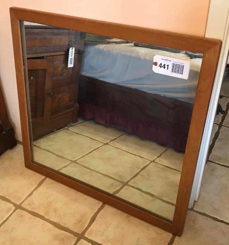 lot 441 image: Oak Framed Mirror
