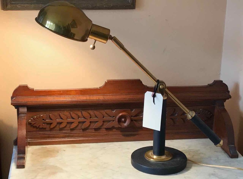 lot 454 image: Brass Desk Lamp