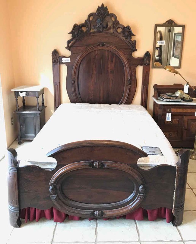 lot 459 image: Antique Victorian Large Scale Carved Bed