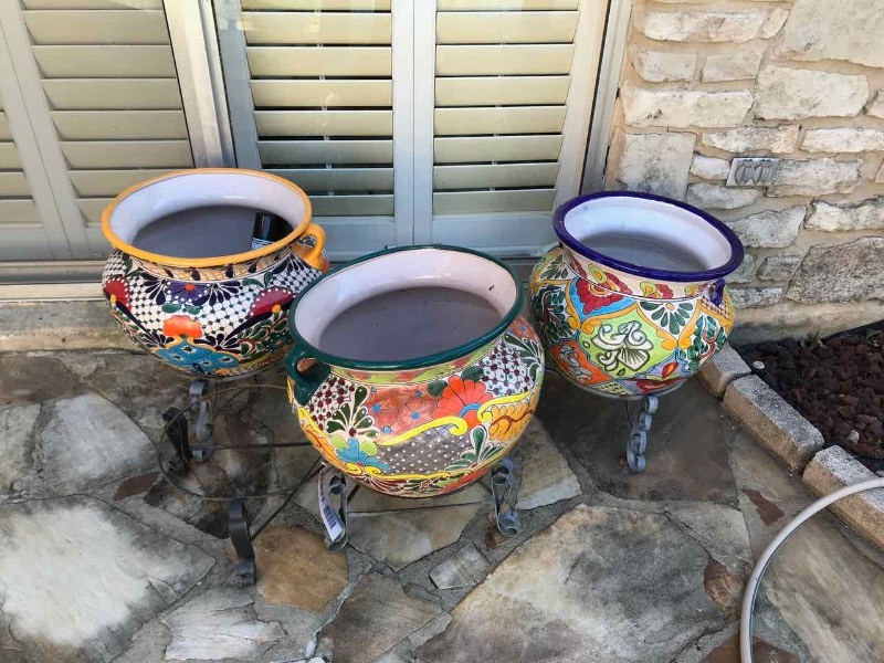 lot 511 image: (3) Large Mexico Pottery Pots on Stands