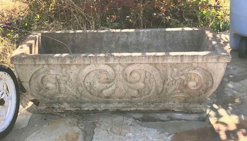 lot 514 image: Concrete Rectangular Pot