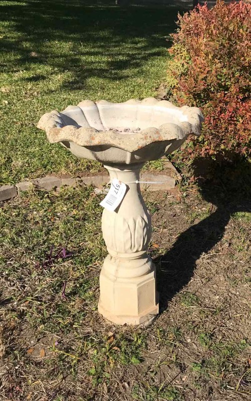 lot 517 image: Concrete Bird Bath
