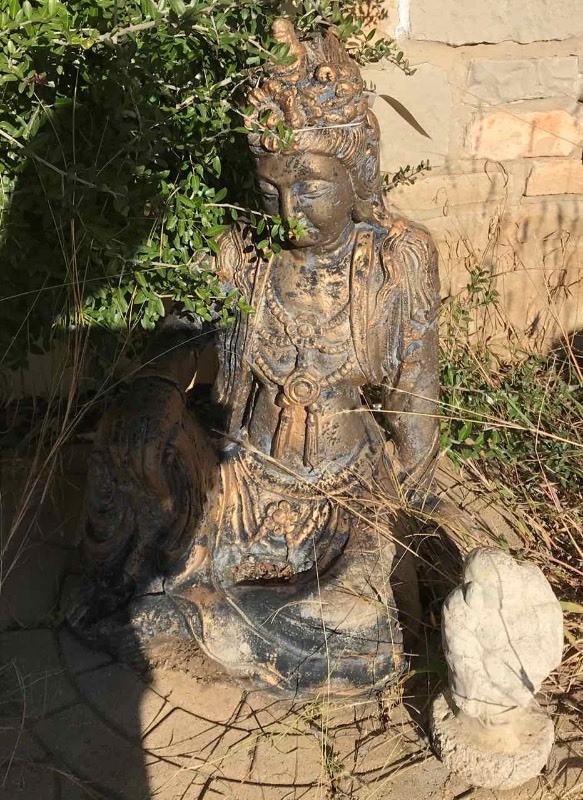 lot 521 image: (2) Buddhas