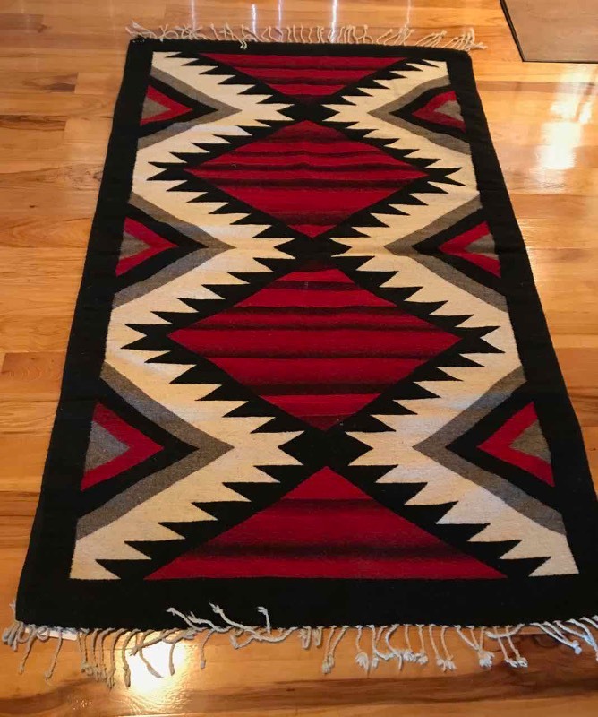 lot 581 image: Rug  Vivid Red Black & white