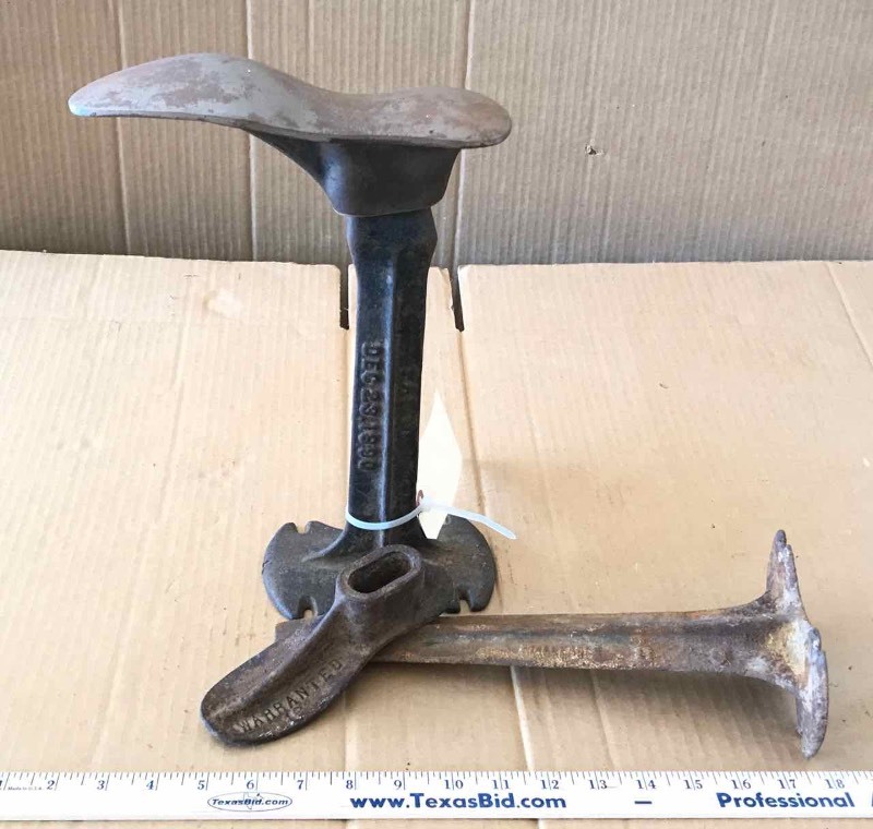 lot 607 image: (2) Cast Iron  Shoe Lasts & Forms