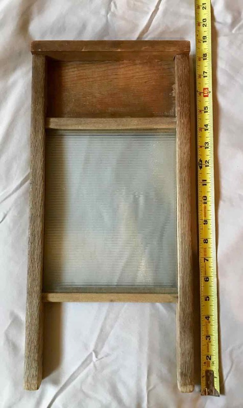 lot 647 image: Old Glass Washboard for Delicates