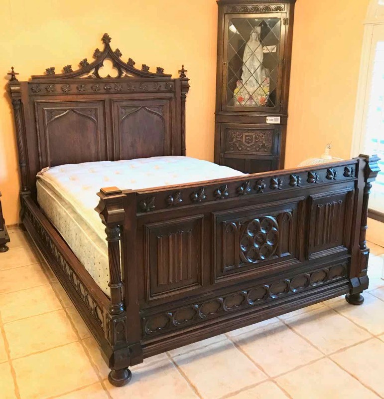 lot 663 image: Antique  Carved Walnut Victorian Headboard, Footboard, Rails (leaf motifs) (mattress not included)