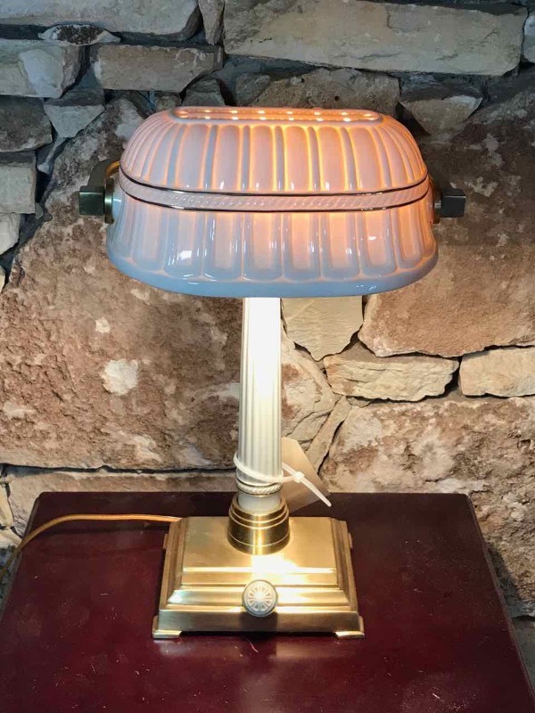 lot 230 image: Lenox Table Lamp