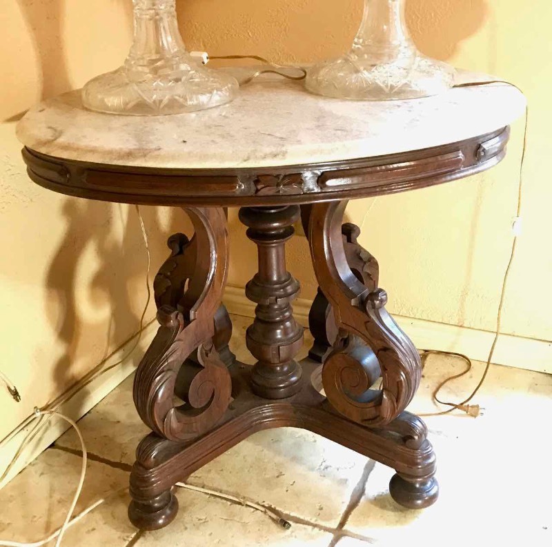 lot 266 image: Antique Walnut Oval Marble Top Table